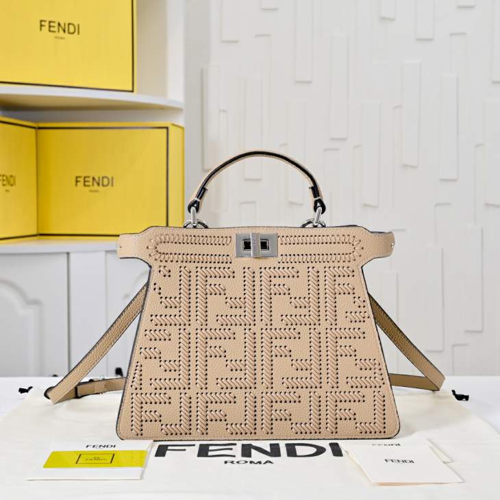 Picture of Fendi Handbags 2 _SKUfw237491493fw